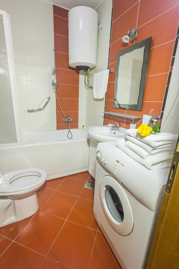 Stan Na Dan Banja Luka Apartment Luaran gambar