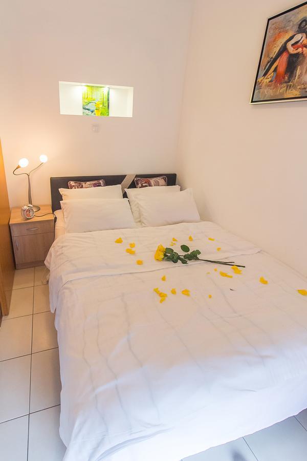 Stan Na Dan Banja Luka Apartment Luaran gambar